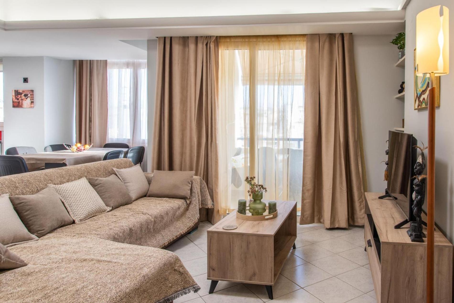 Sky 7 View Apartment Heraklion  Exterior photo